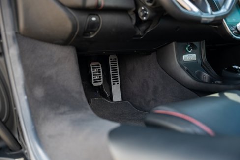 Used 2022 McLaren GT image 43