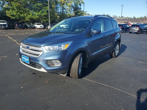 Used 2018 Ford Escape SE w/ SE Sync 3 Package image 3