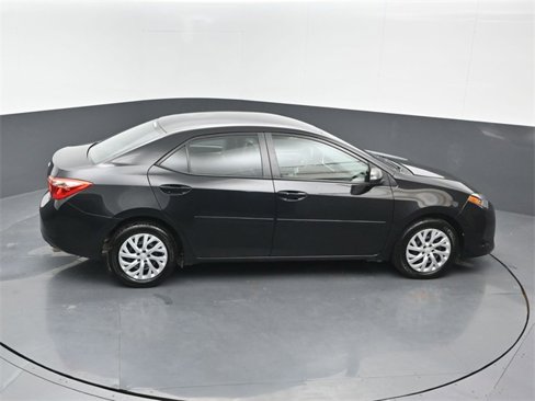 Used 2019 Toyota Corolla LE image 16
