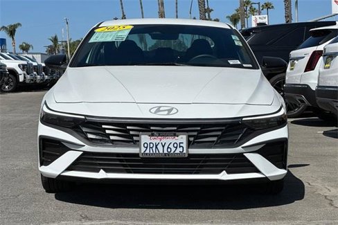 Used 2025 Hyundai Elantra Sport image 9