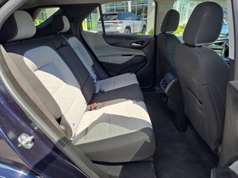 Used 2021 Chevrolet Equinox LT w/ Driver Convenience Package image 16