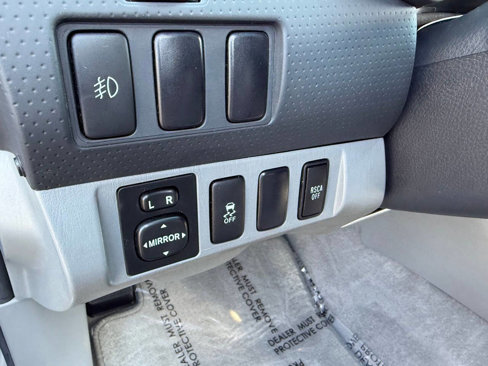 Used 2011 Toyota Tacoma 4x4 Double Cab image 13