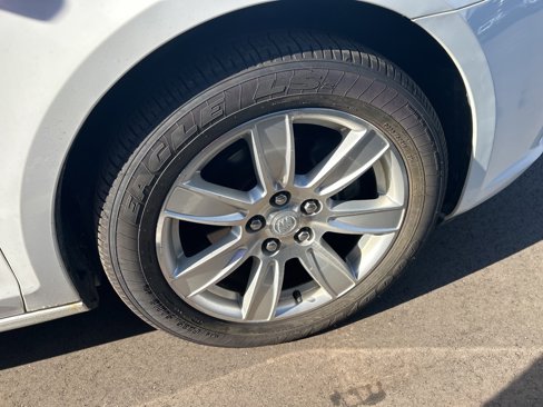 Used 2013 Buick LaCrosse Leather image 8