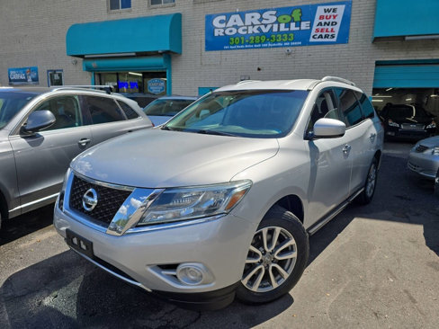Used 2014 Nissan Pathfinder SV image 3