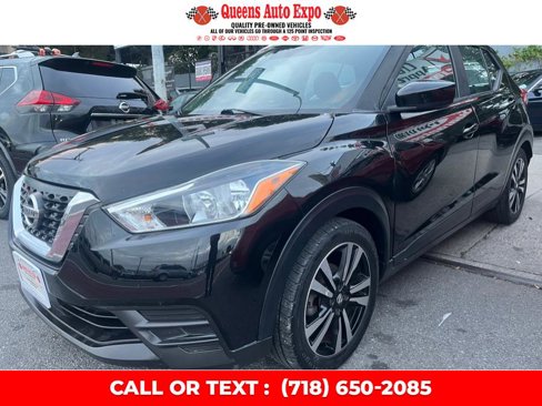 Used 2020 Nissan Kicks SV image 2