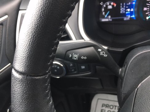 Used 2020 Ford Edge SEL w/ Cargo Accessory Package image 26