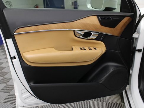 Used 2020 Volvo XC90 T6 Inscription w/ Protection Package Premier image 55