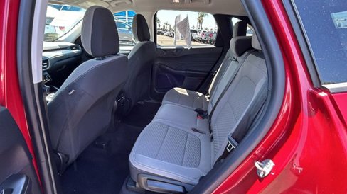 Used 2022 Ford Escape SE w/ SE Sport Appearance Package image 15