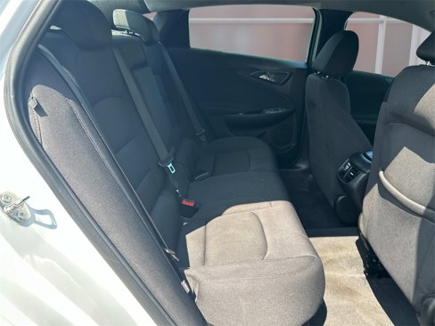 Used 2023 Chevrolet Malibu LT image 15