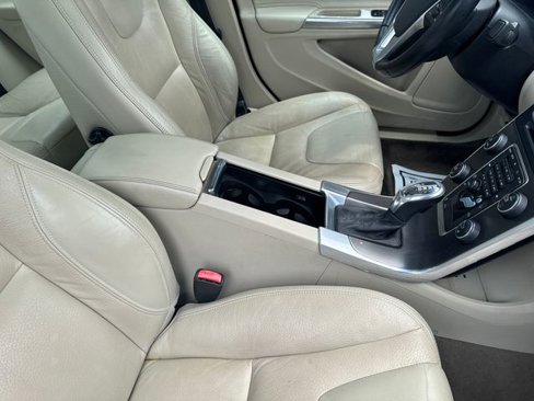 Used 2013 Volvo S60 T5 image 29