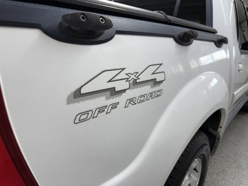 Used 2001 Ford Explorer Sport Trac 4x4 image 7