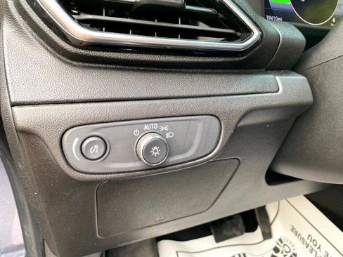 Used 2023 Chevrolet Bolt LT image 62