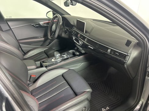 Used 2018 Audi A4 2.0T Premium Plus w/ Premium Plus Package image 10