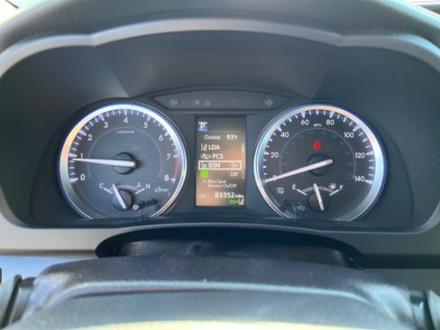 Used 2018 Toyota Highlander XLE image 16