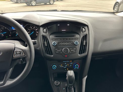 Used 2016 Ford Focus SE image 23