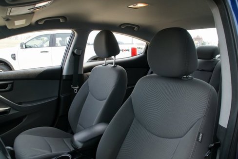 Used 2016 Hyundai Elantra SE image 16