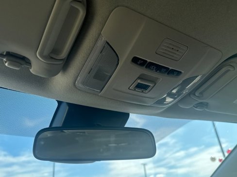 Used 2022 Toyota Corolla LE image 26