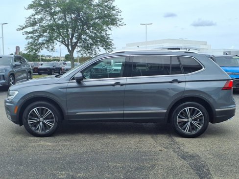 Used 2018 Volkswagen Tiguan SEL image 3