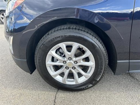 Used 2020 Chevrolet Equinox LS w/ LS Convenience Package image 11