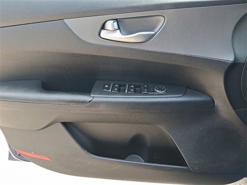 Used 2019 Kia Forte LXS image 10