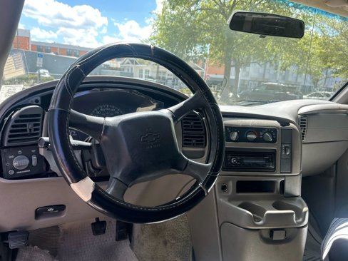 Used 2004 Chevrolet Astro image 13