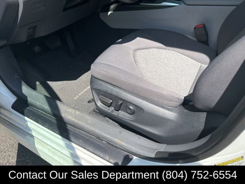 Used 2024 Toyota Camry LE image 11