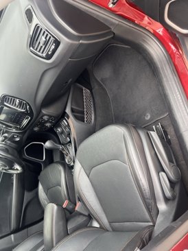 Used 2021 Jeep Compass Limited image 39