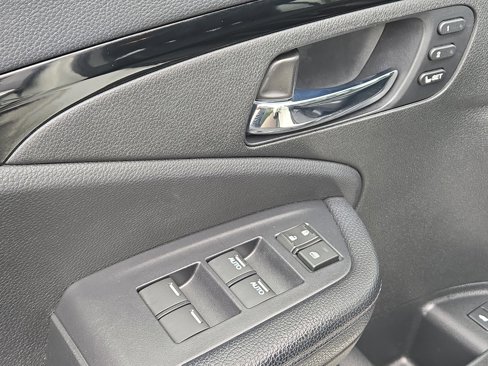 Used 2019 Honda Pilot Touring image 14