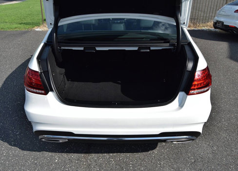 Used 2016 Mercedes-Benz E 350 4MATIC Sedan image 17