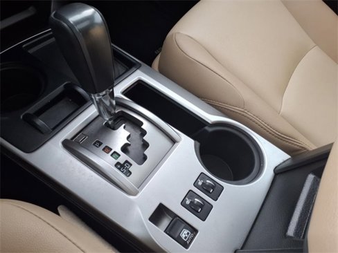 Used 2018 Toyota 4Runner Limited image 21