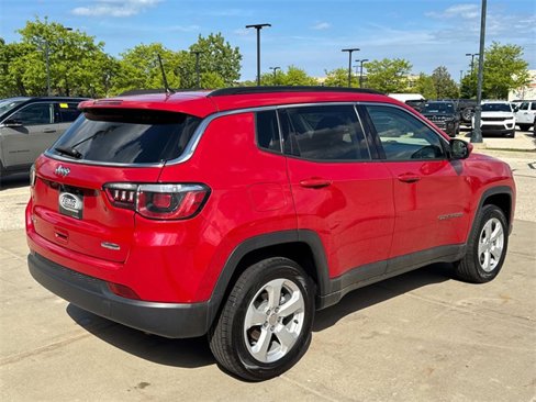 Used 2018 Jeep Compass Latitude image 5