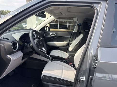 New 2025 Hyundai Venue SEL image 11