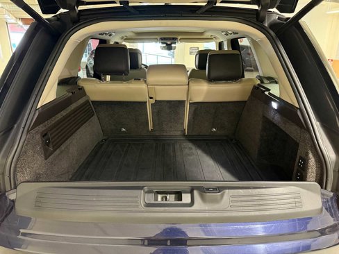 Used 2019 Land Rover Range Rover HSE image 12