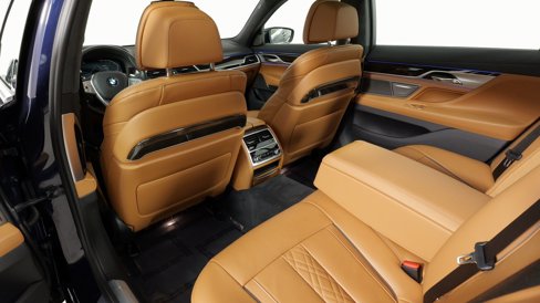 Used 2020 BMW 740i xDrive w/ Interior Design Package image 36
