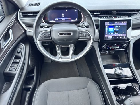 Used 2022 Jeep Grand Cherokee L Laredo w/ Luxury Tech Group I image 22