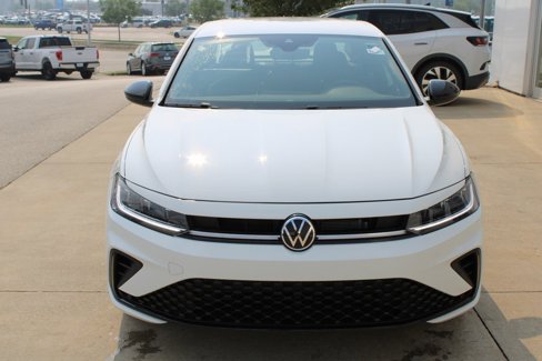 New 2025 Volkswagen Jetta Sport image 2