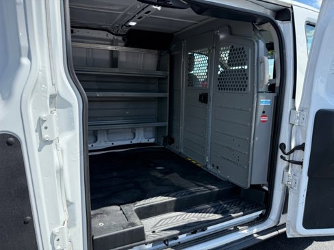 Used 2019 Ford Transit 250 130 Low Roof image 19