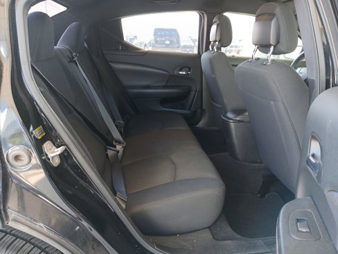 Used 2013 Dodge Avenger SE image 27