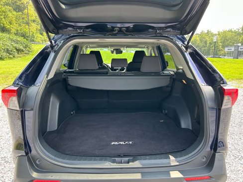 Used 2019 Toyota RAV4 XLE image 26