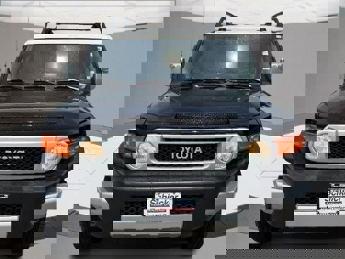 Used 2014 Toyota FJ Cruiser 2WD w/ Convenience Package image 10