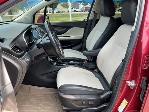 Used 2020 Buick Encore Preferred image 9