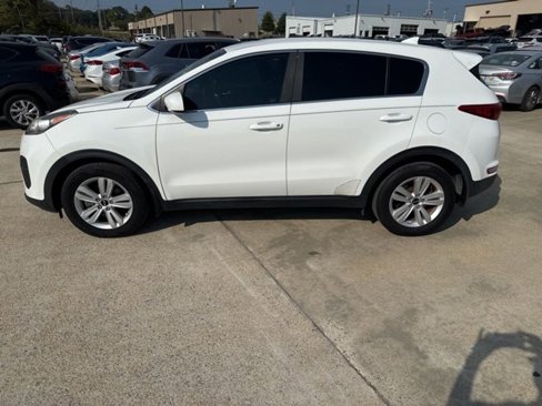 Used 2019 Kia Sportage LX image 8