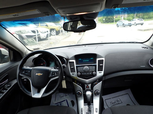 Used 2014 Chevrolet Cruze LT image 6