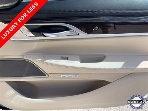 Used 2018 BMW 740i image 24