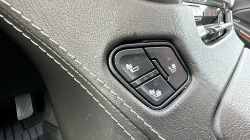 Certified 2018 Chevrolet Suburban Premier image 36
