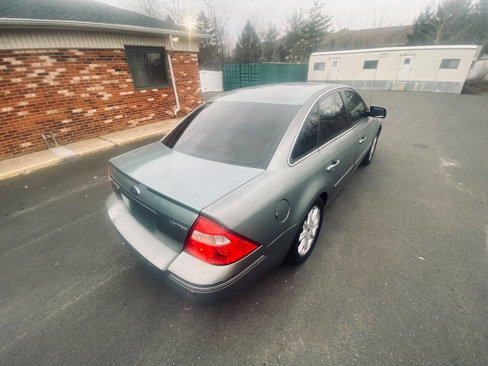 Used 2006 Ford Five Hundred Limited image 12