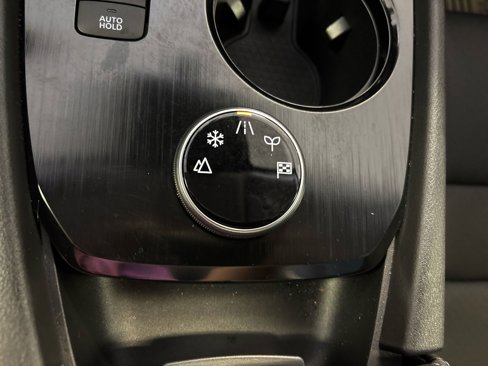 Used 2022 Nissan Rogue SV w/ SV Premium Package image 36