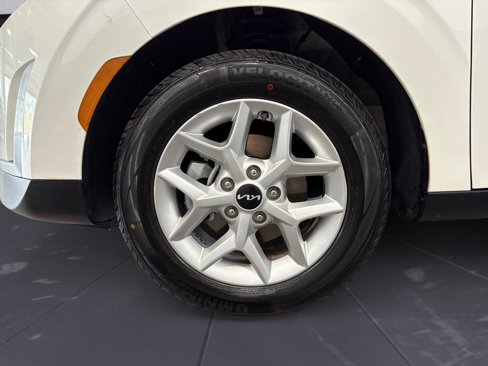 Certified 2023 Kia Soul LX w/ LX Technology Package image 38