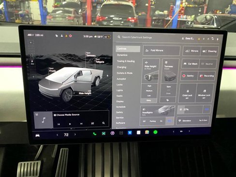 Used 2024 Tesla Cybertruck AWD Crew Cab image 13