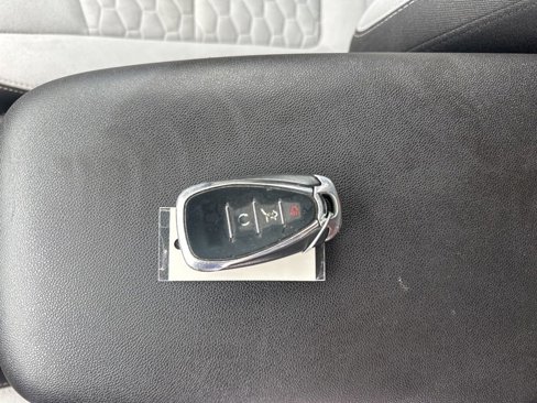 Used 2020 Chevrolet Equinox LT image 37